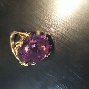 Amethyst ring 14kt gold stone is 18karat
